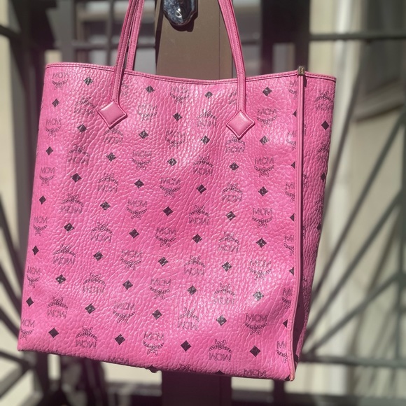 MCM tote bage - Picture 8 of 9